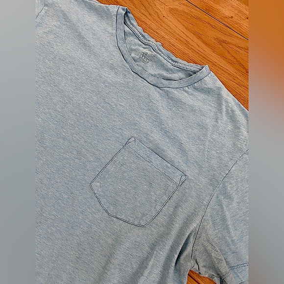 J. Crew Men’s Light Blue Short Sleeve Tee - Picture 3 of 3